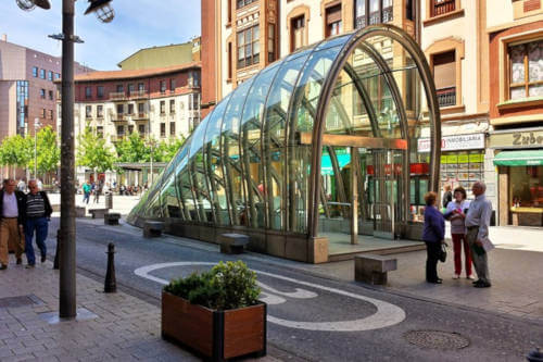 Alertan sobre una plaga de cucarachas en Barakaldo